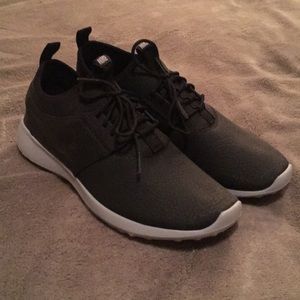 Women’s Nike Juvenate PRM Running Shoe